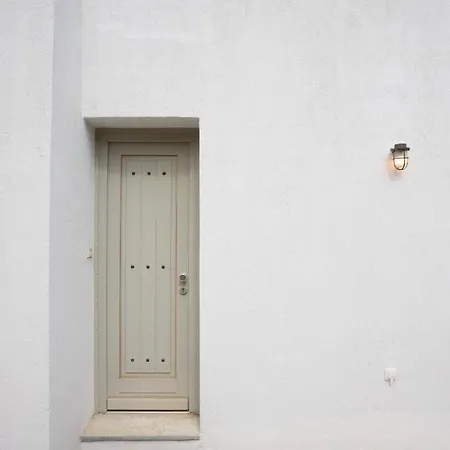 Sunrise Stone With Jacuzzi By Neuvel Pera Meria