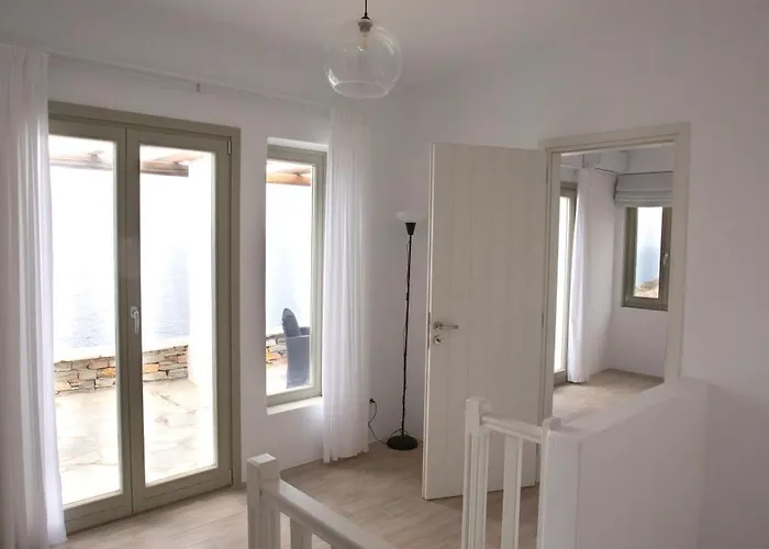 Sunrise Stone With Jacuzzi By Neuvel * Pera Meria