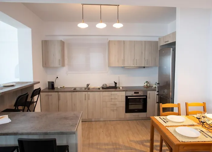 Villa Sunrise Stone With Jacuzzi By Neuvel