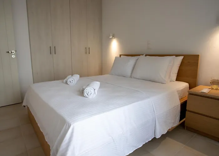 Sunrise Stone With Jacuzzi By Neuvel Pera Meria